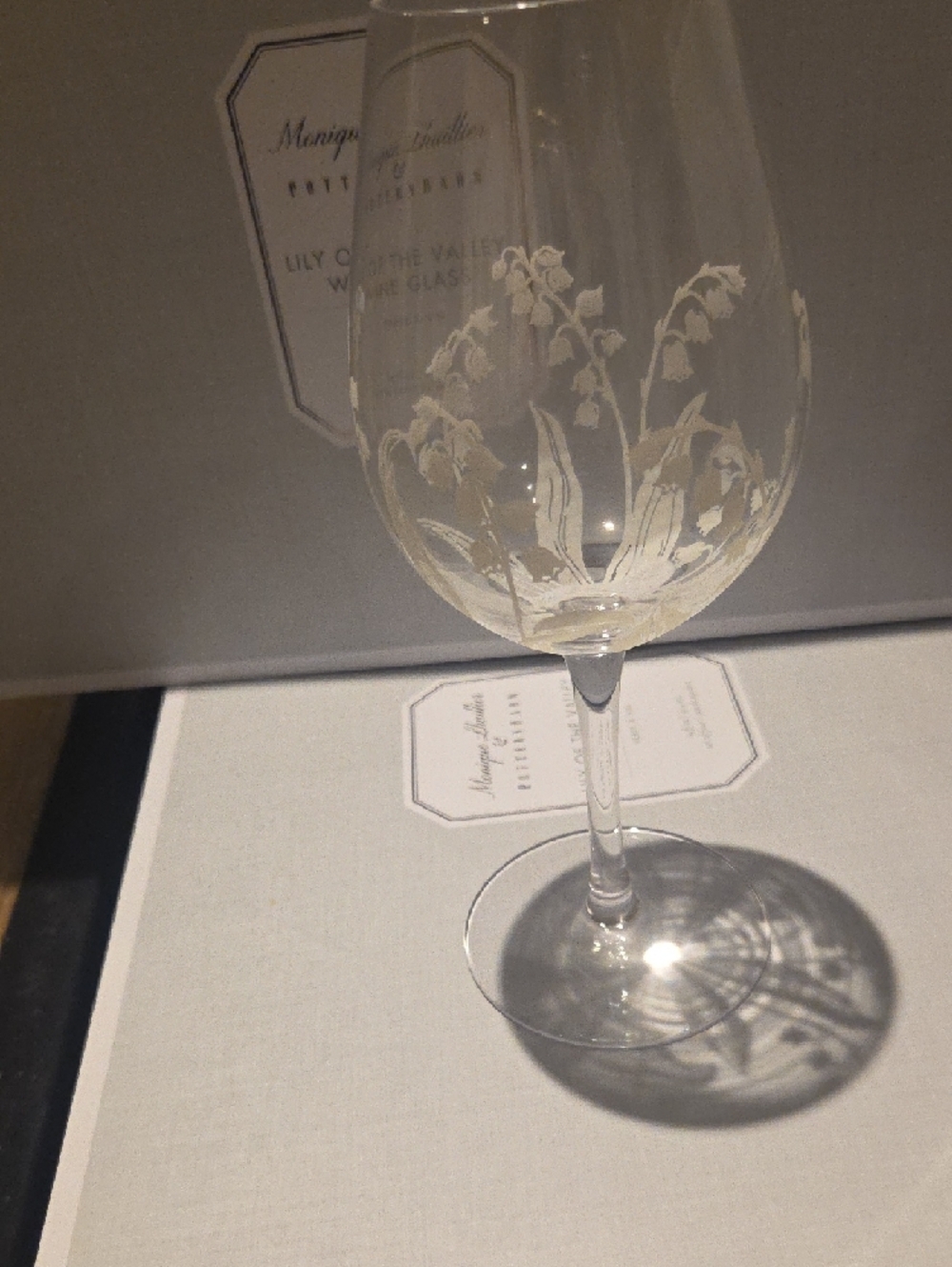 12 Floral Wine Glass - Clear with White Floral Accent - Picture 2 of 9